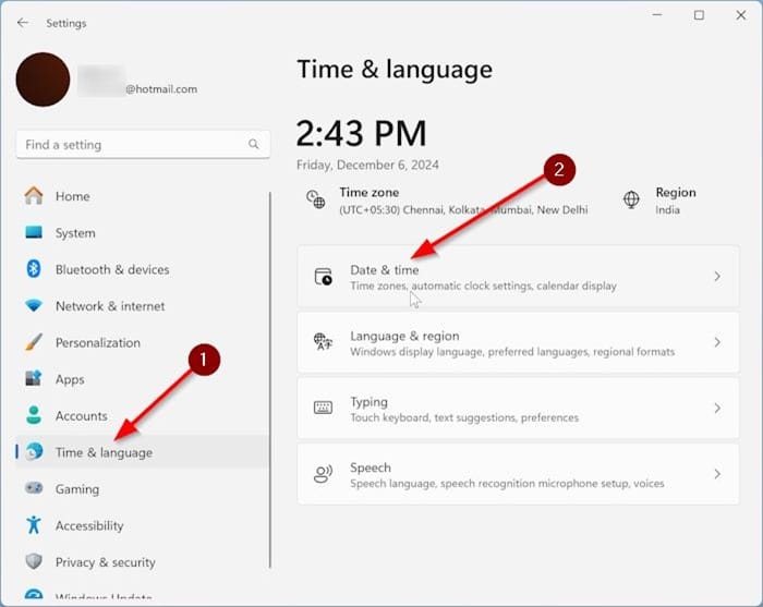 Show year on Windows 11 taskbar pic1